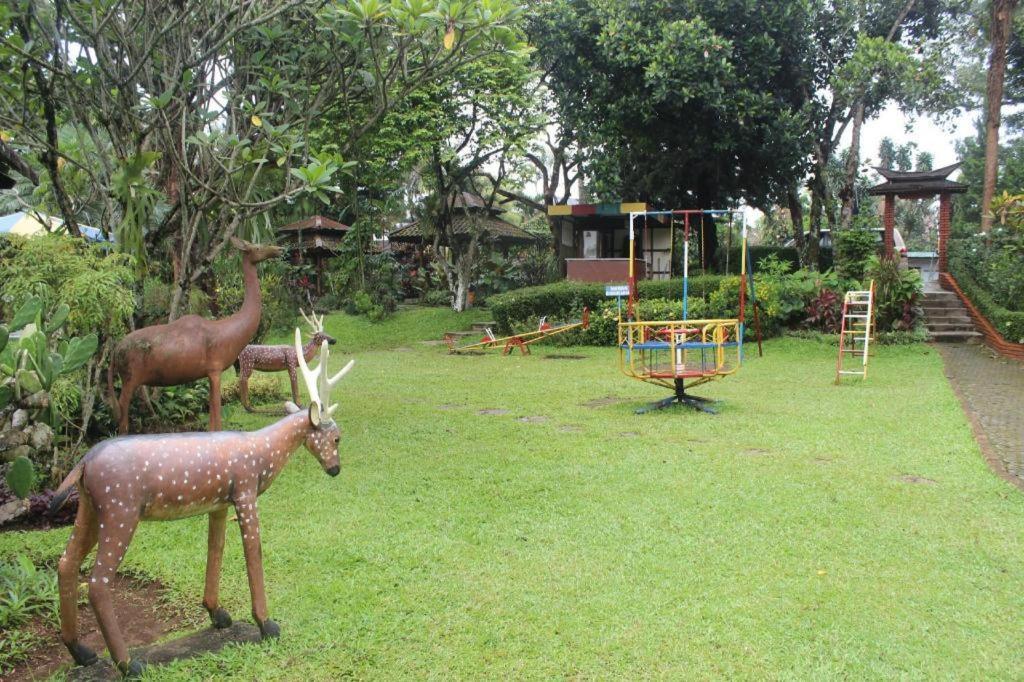 Taman Sari Hotel Dan Resort Sukabumi Exterior foto