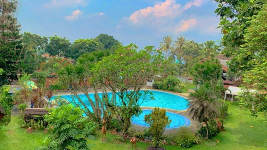 Taman Sari Hotel Dan Resort Sukabumi Exterior foto