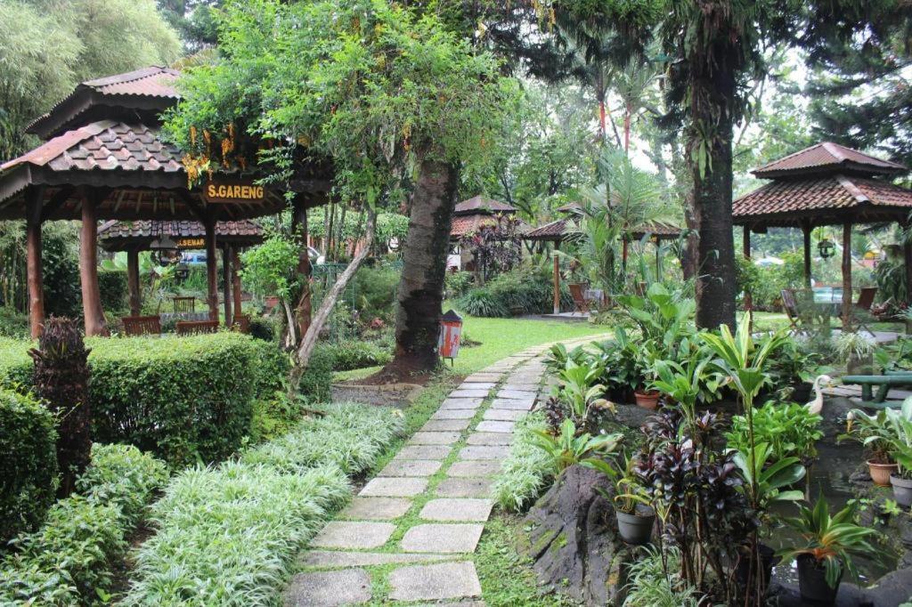 Taman Sari Hotel Dan Resort Sukabumi Exterior foto