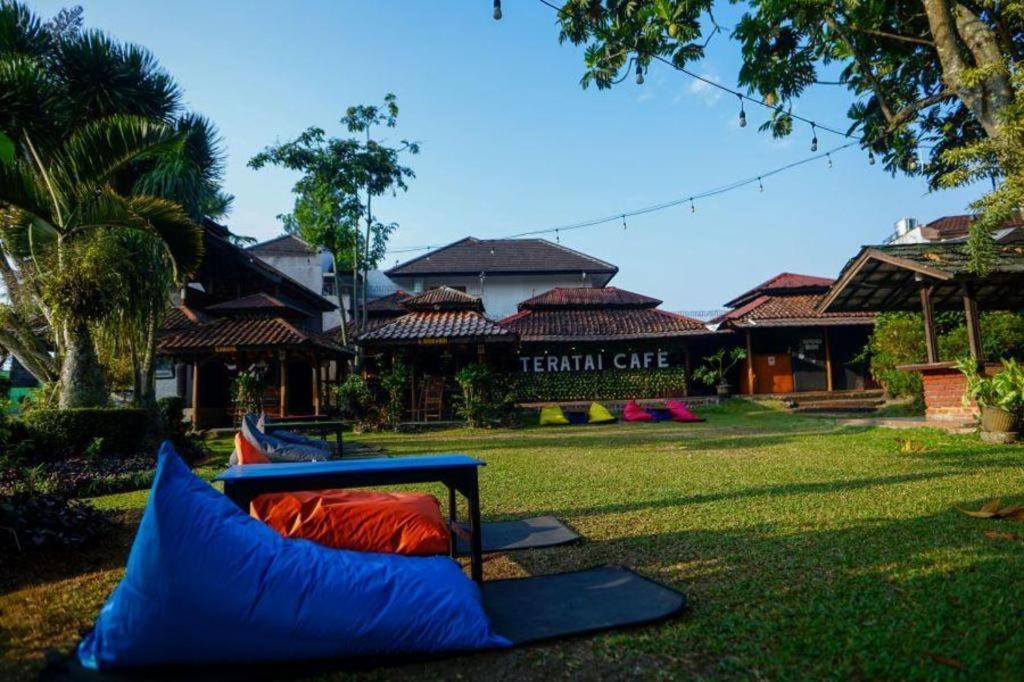 Taman Sari Hotel Dan Resort Sukabumi Exterior foto