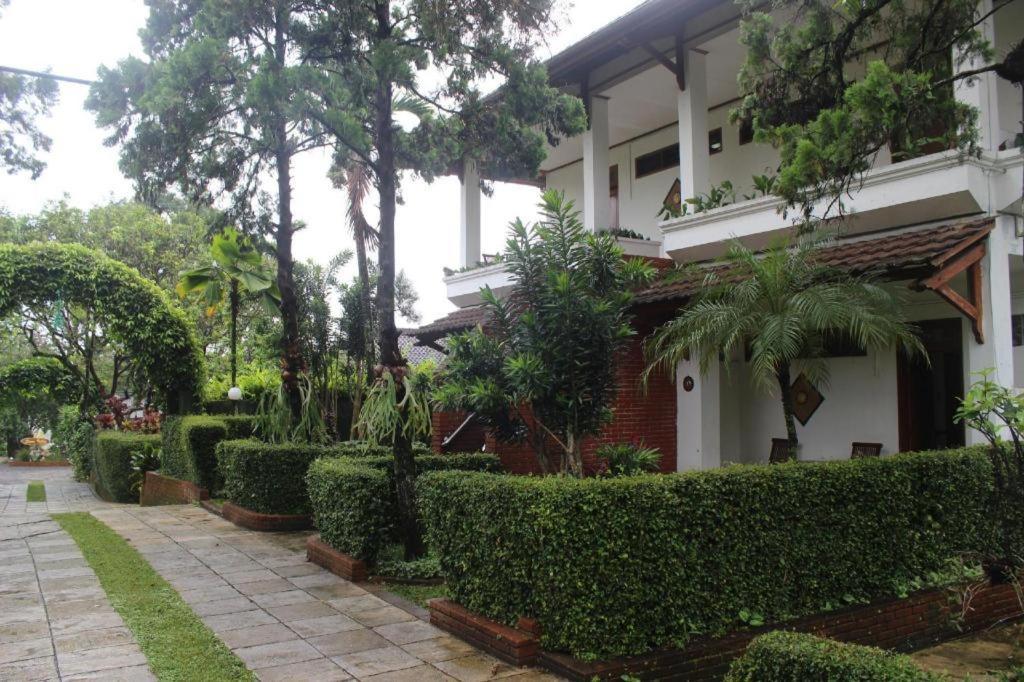 Taman Sari Hotel Dan Resort Sukabumi Exterior foto